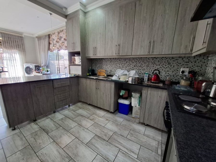 4 Bedroom Property for Sale in Park West Free State